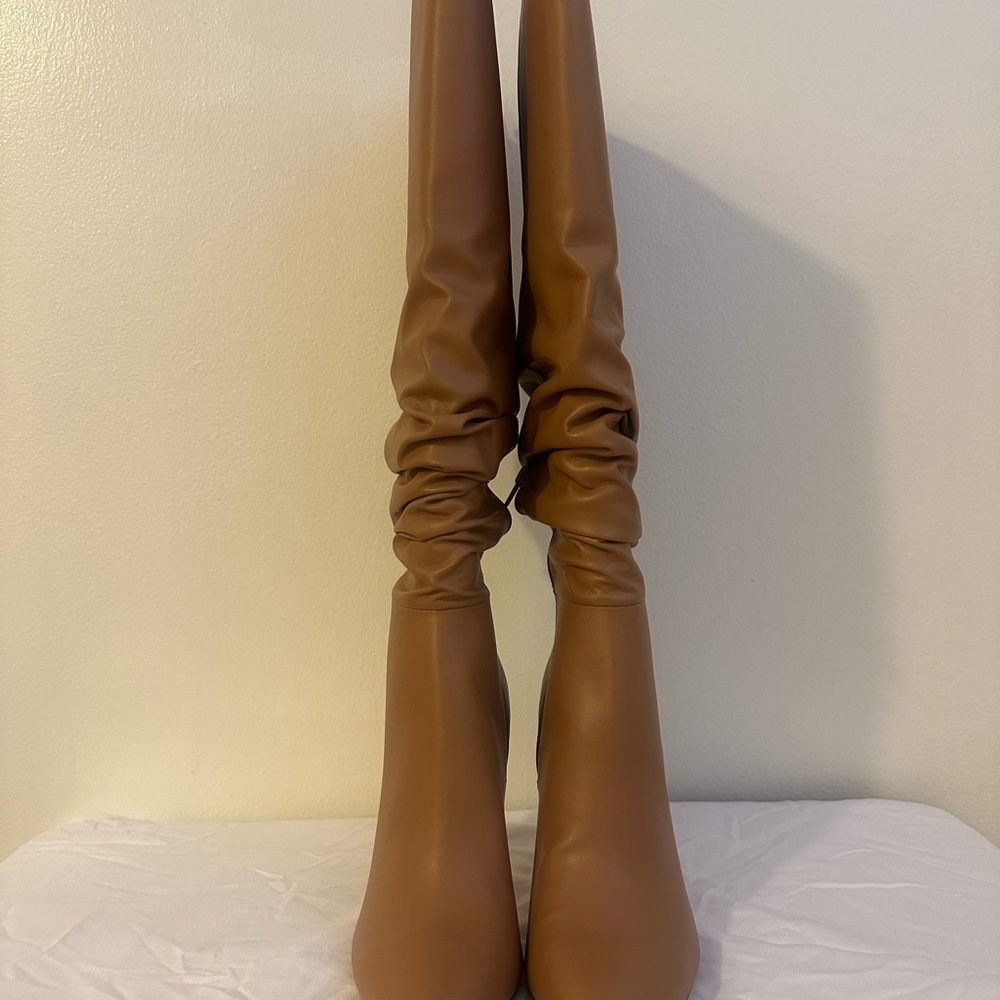 NWT Elegant Tan Knee-High Women's Boots Size 10M